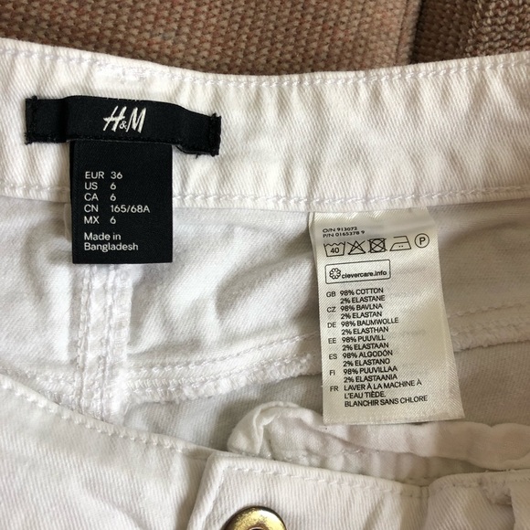 H&M Women’s Shorts White - Picture 3 of 4